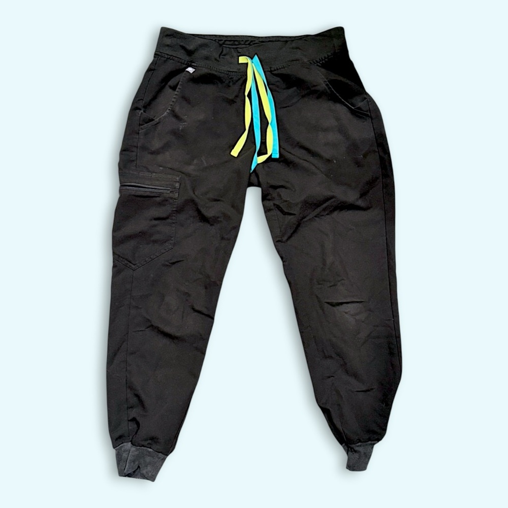 Figs FreeX Lined Zamora Jogger Scrub Pants Black, Small PETITE LENGTH